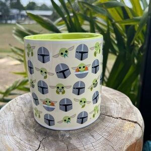 PRE-OWNED STAR WARS MANDALORIAN BABY YODA COFFEE MUG/CUP 20 OZ